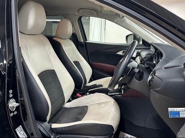 Mazda CX-3 2015-02 193008-16