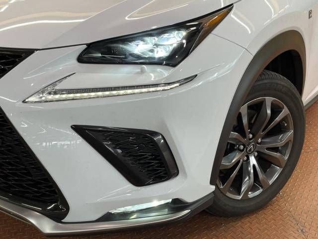 Lexus NX 2018-03 185652-14