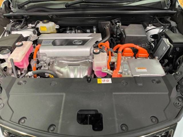 Lexus NX 2018-03 185652-18