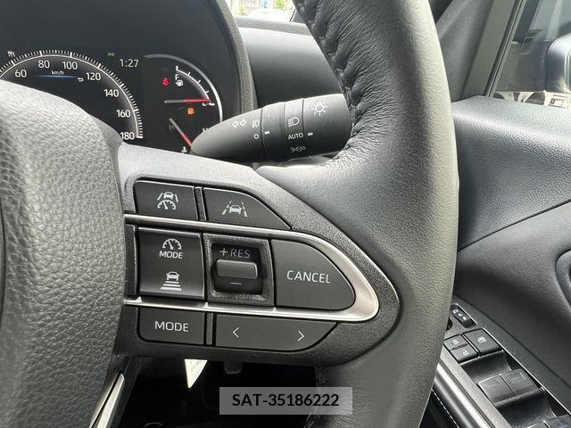 Toyota NOAH 2022-04 332592-7