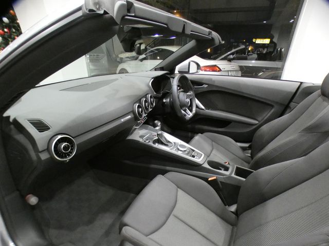 Audi TT 2017-06 183953-1