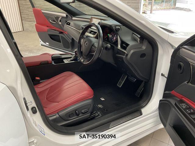Lexus ES 2019-11 300399-1