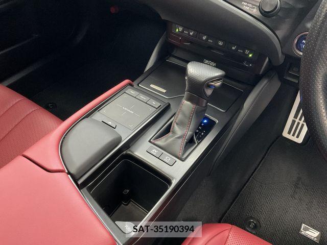 Lexus ES 2019-11 300399-3