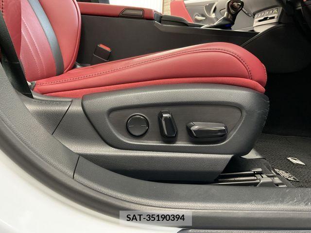 Lexus ES 2019-11 300399-15