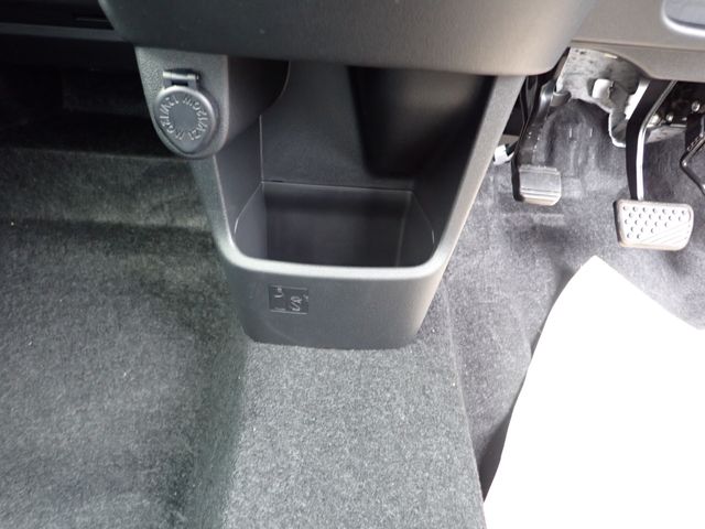 Daihatsu MOVE CUSTOM 2023-01 6549-15