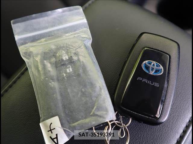 Toyota PRIUS 2020-12 207763-14