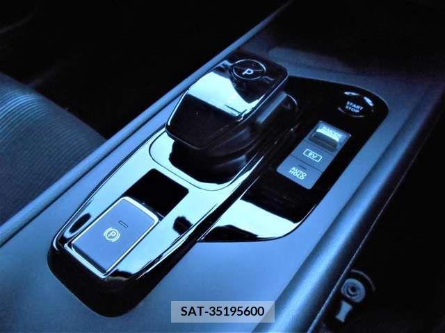 Nissan NOTE 2021-03 223873-9