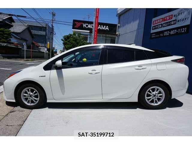 Toyota PRIUS 2016-09 200040-12