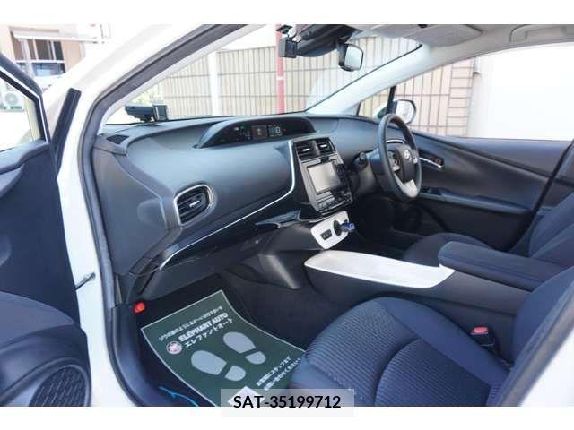 Toyota PRIUS 2016-09 200040-16
