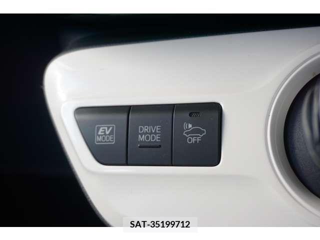 Toyota PRIUS 2016-09 200040-19