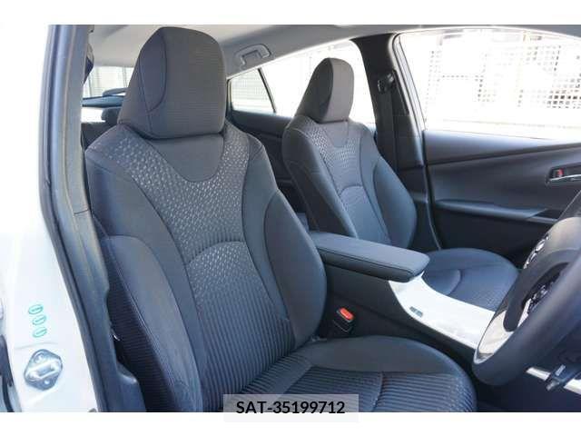 Toyota PRIUS 2016-09 200040-5