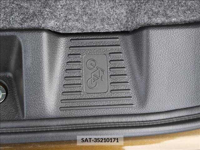 Suzuki SPACIA 2018-03 249967-9