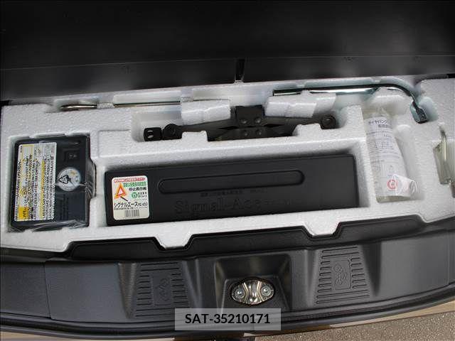 Suzuki SPACIA 2018-03 249967-7