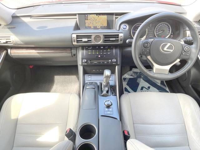 Lexus IS 2013-12 22520-1