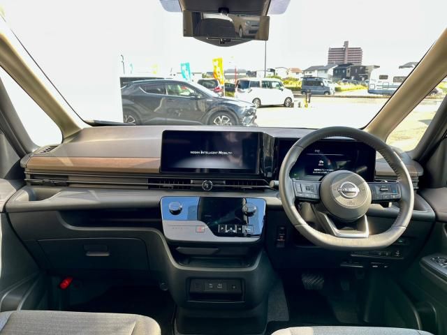 Nissan SERENA 2022-12 195577-6