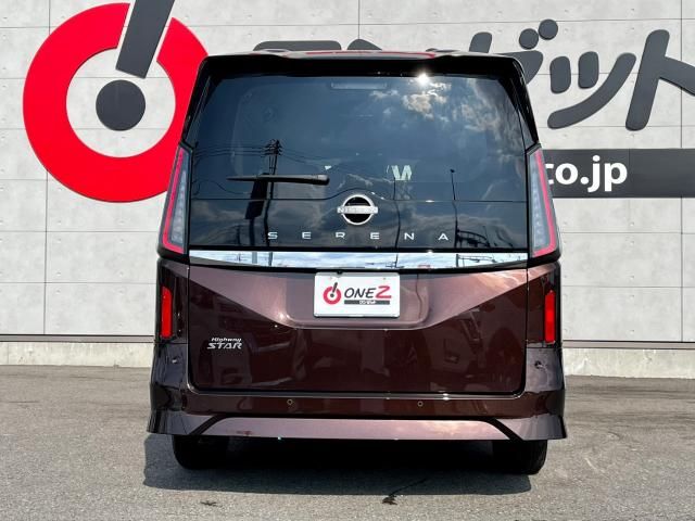 Nissan SERENA 2022-12 195577-2
