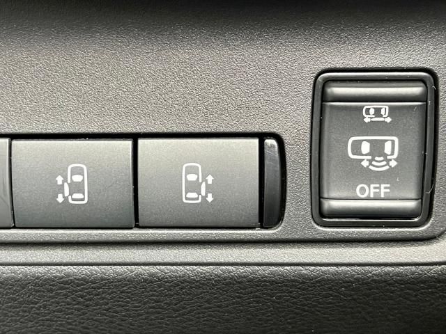 Nissan SERENA 2022-12 195577-19