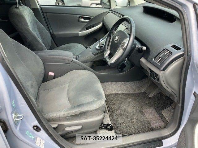 Toyota PRIUS 2009-09 348836-11