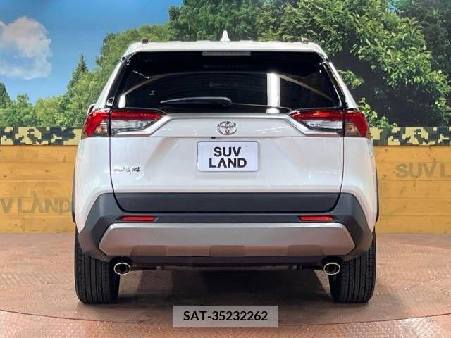 Toyota RAV4 2022-02 246163-15