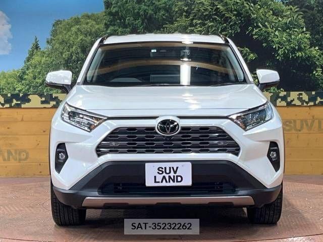 Toyota RAV4 2022-02 246163-14