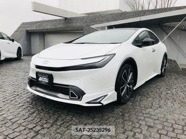 Toyota PRIUS 2023-04 208816-0