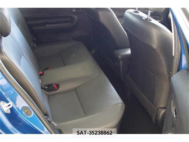 Toyota AQUA 2013-11 217168-15