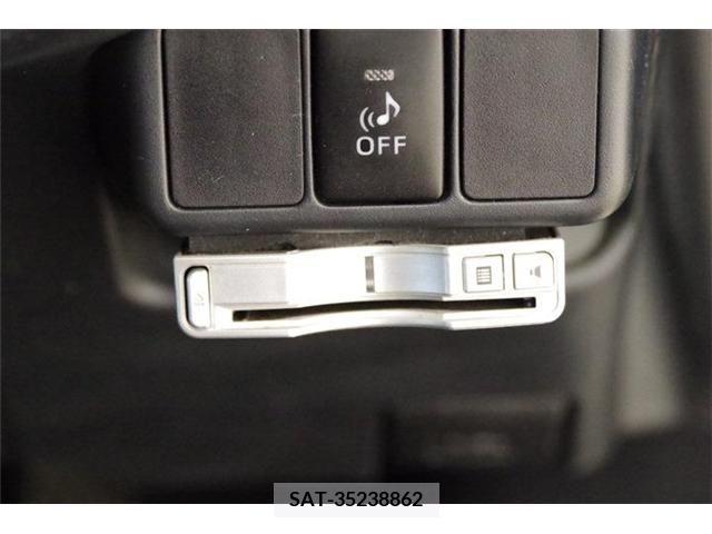 Toyota AQUA 2013-11 217168-3