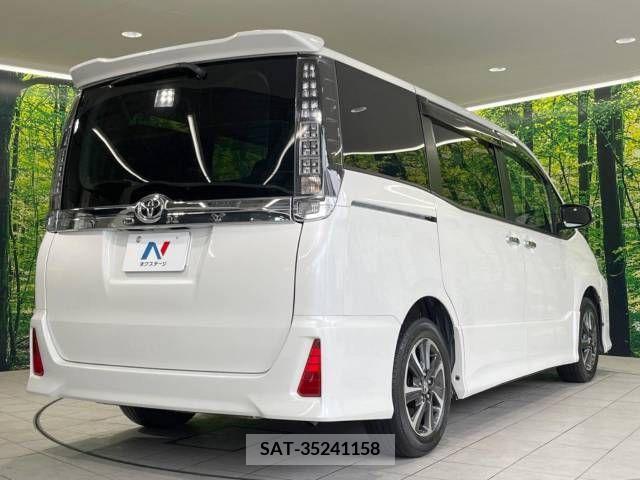 Toyota VOXY 2015-11 321469-18