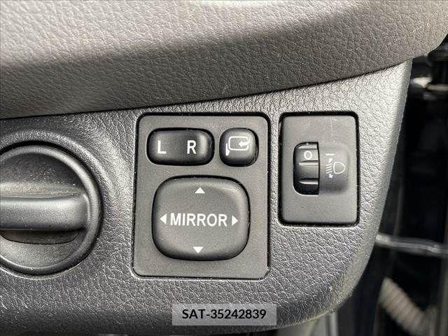 Toyota VITZ 2015-01 308717-5