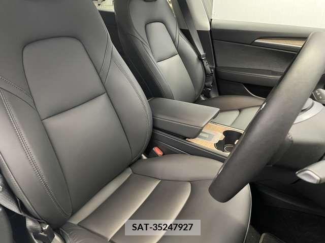 Tesla MODEL 3 2021-05 332432-3