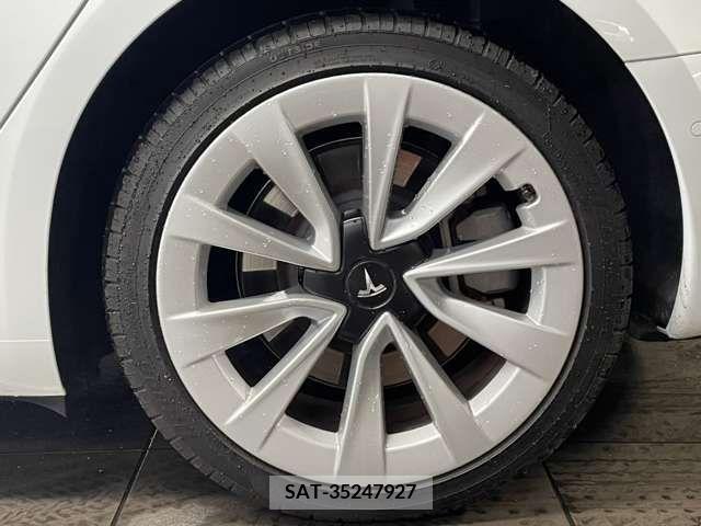 Tesla MODEL 3 2021-05 332432-19