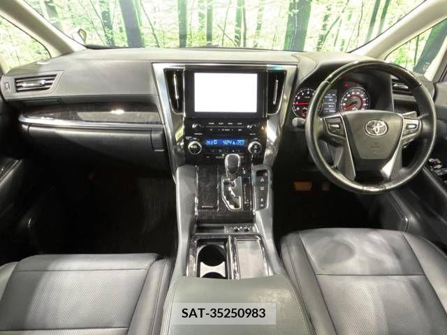 Toyota ALPHARD 2021-08 217131-1