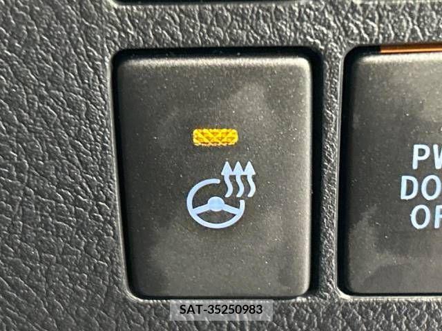 Toyota ALPHARD 2021-08 217131-7