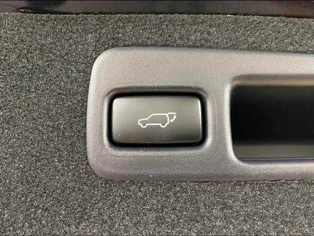 Toyota HARRIER 2017-07 13426-10