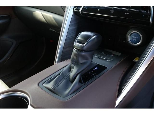 Toyota HARRIER HYBRID 2020-11 25179-11