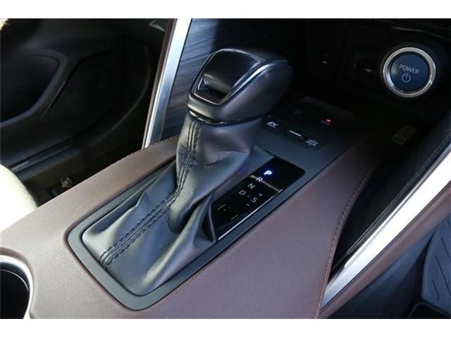 Toyota HARRIER HYBRID 2020-11 25179-10