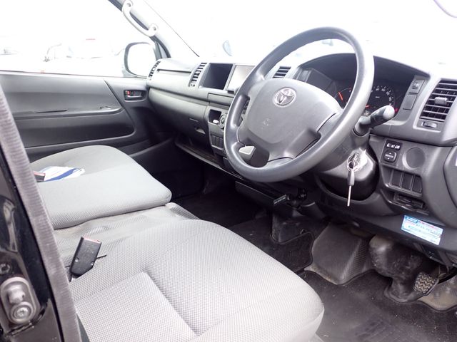 Toyota HIACE VAN 2015-11 186695-1