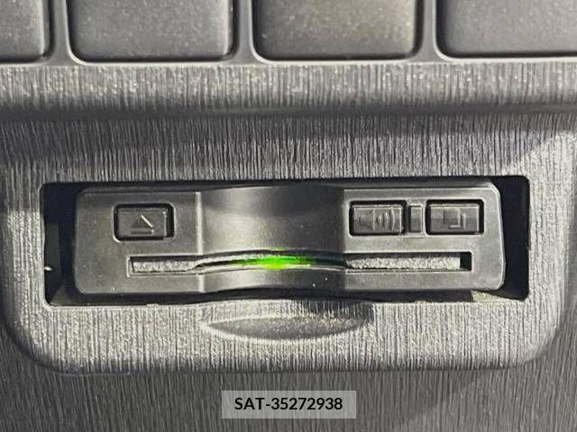 Toyota PRIUS ALPHA 2018-11 283475-8
