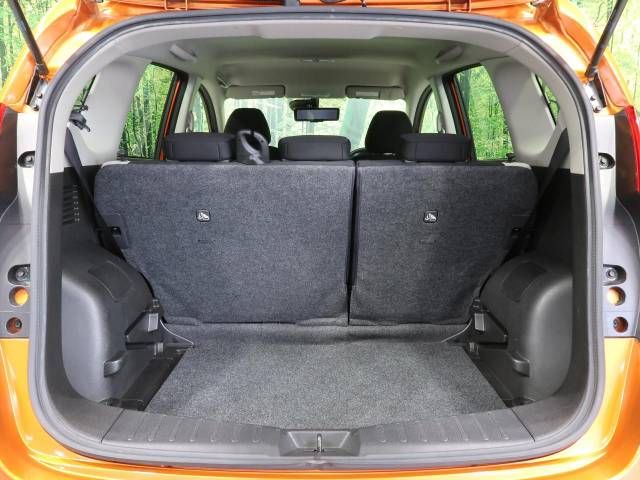 Nissan NOTE 2016-11 21744-10