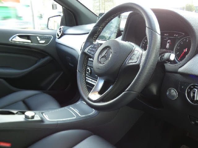 Mercedes Benz B-CLASS 2018-02 8678-11