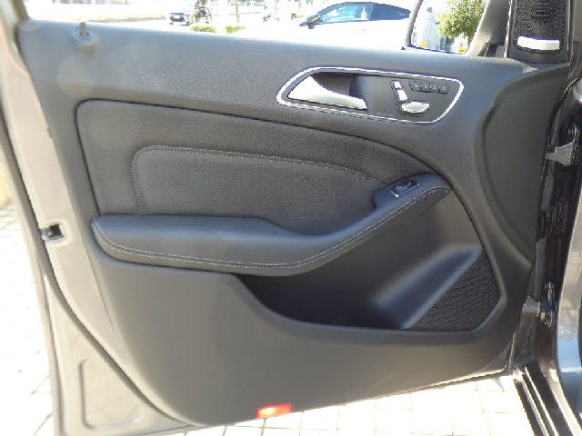 Mercedes Benz B-CLASS 2018-02 8678-20