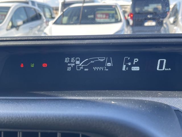 Toyota AQUA 2016-08 18547-28