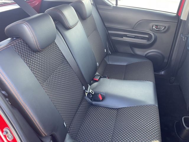 Toyota AQUA 2016-08 18547-15