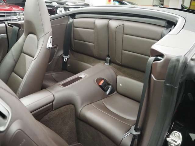 Porsche 911 2012-06 22410-17