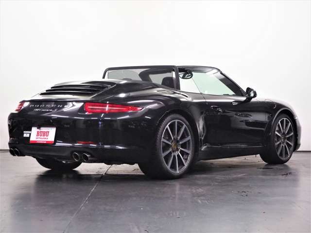 Porsche 911 2012-06 22410-7