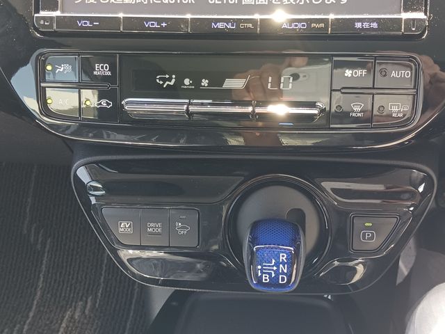 Toyota PRIUS 2019-03 4952-18