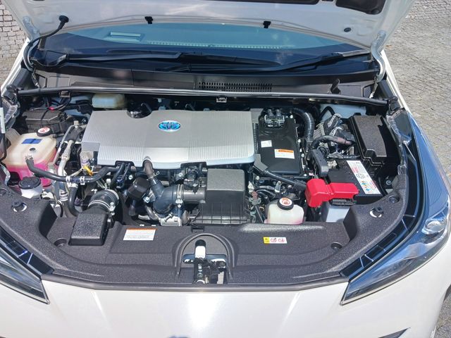 Toyota PRIUS 2019-03 4952-26