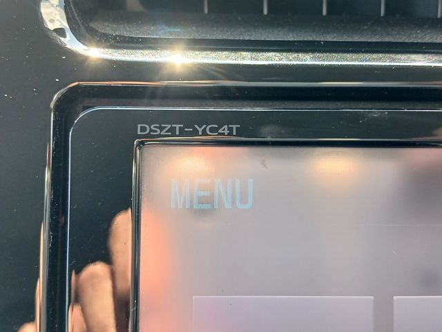 Toyota PRIUS 2019-03 4952-17