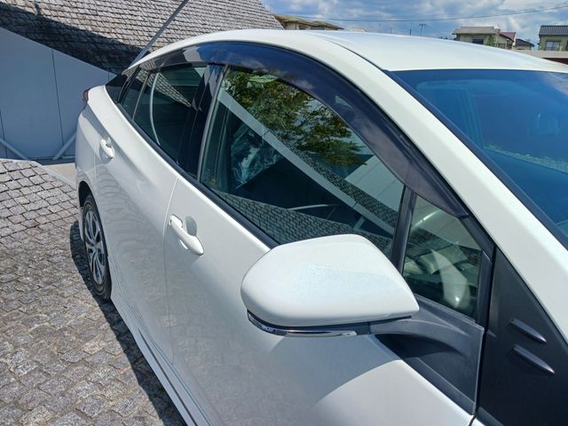 Toyota PRIUS 2019-03 4952-4