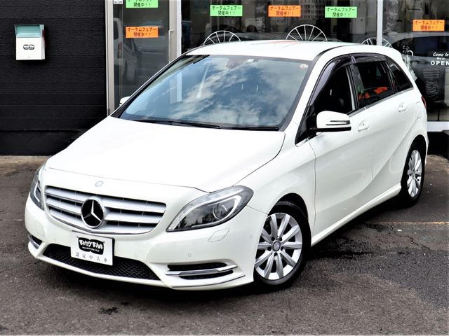 Mercedes Benz B-CLASS 2013-01 21044-1